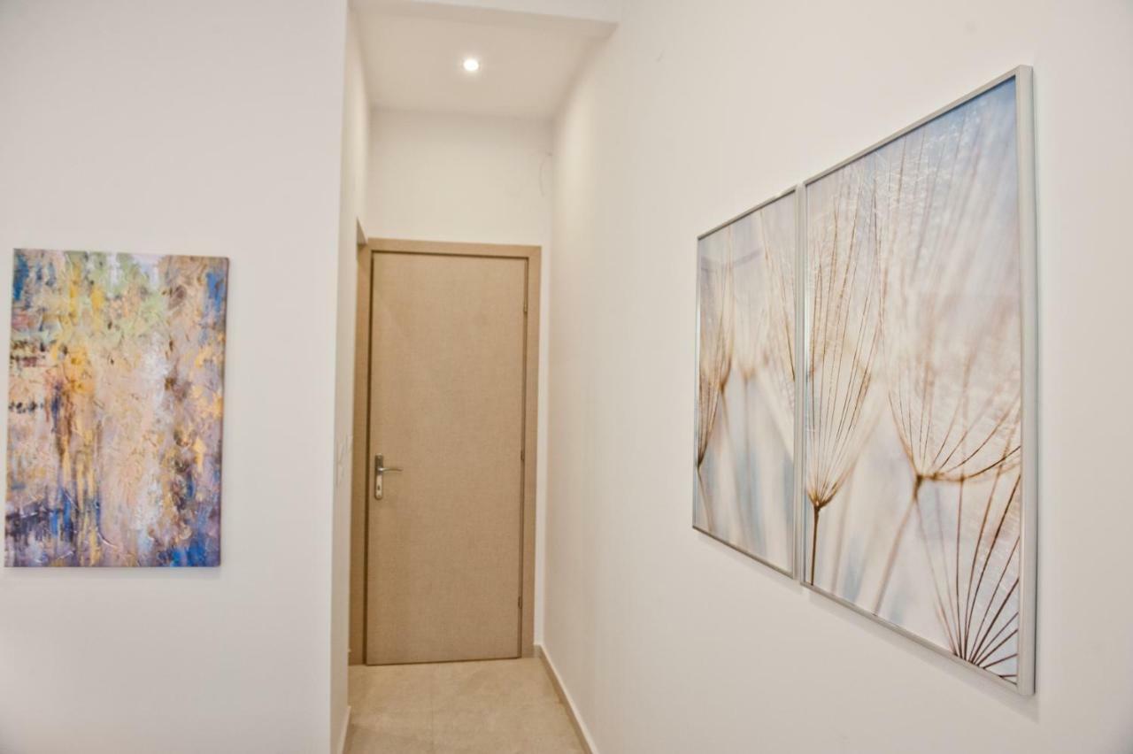 White Bell #Colony City Center Thessaloníki Exteriör bild